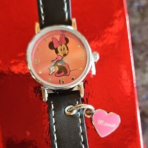 NWOT - Minnie Mouse Watch with Heart Charm